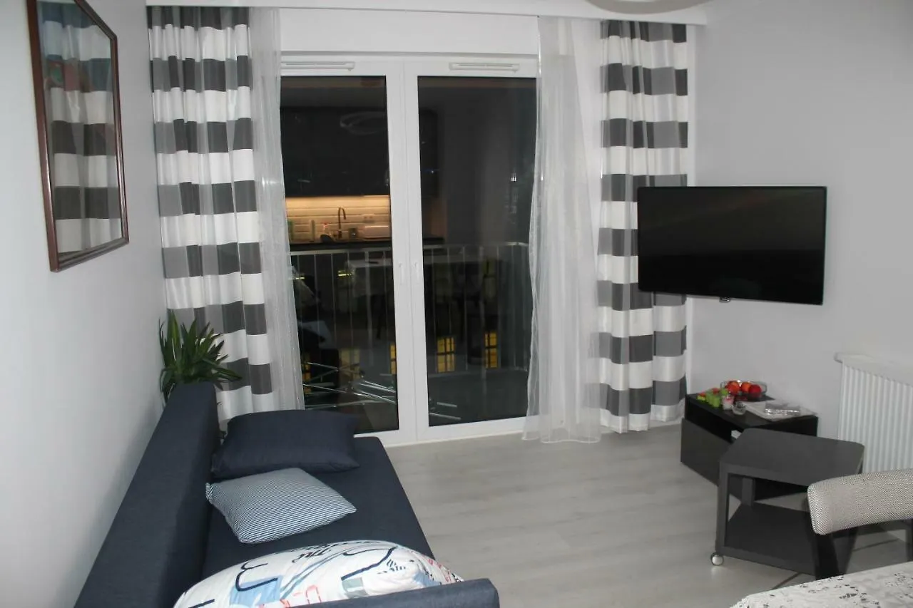 apartament strzelecka-lamp Apartament Poznań