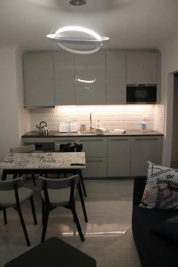 apartament strzelecka-lamp Apartament Poznań