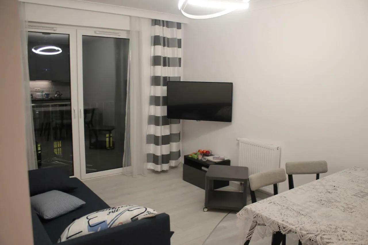 apartament strzelecka-lamp Apartament Poznań